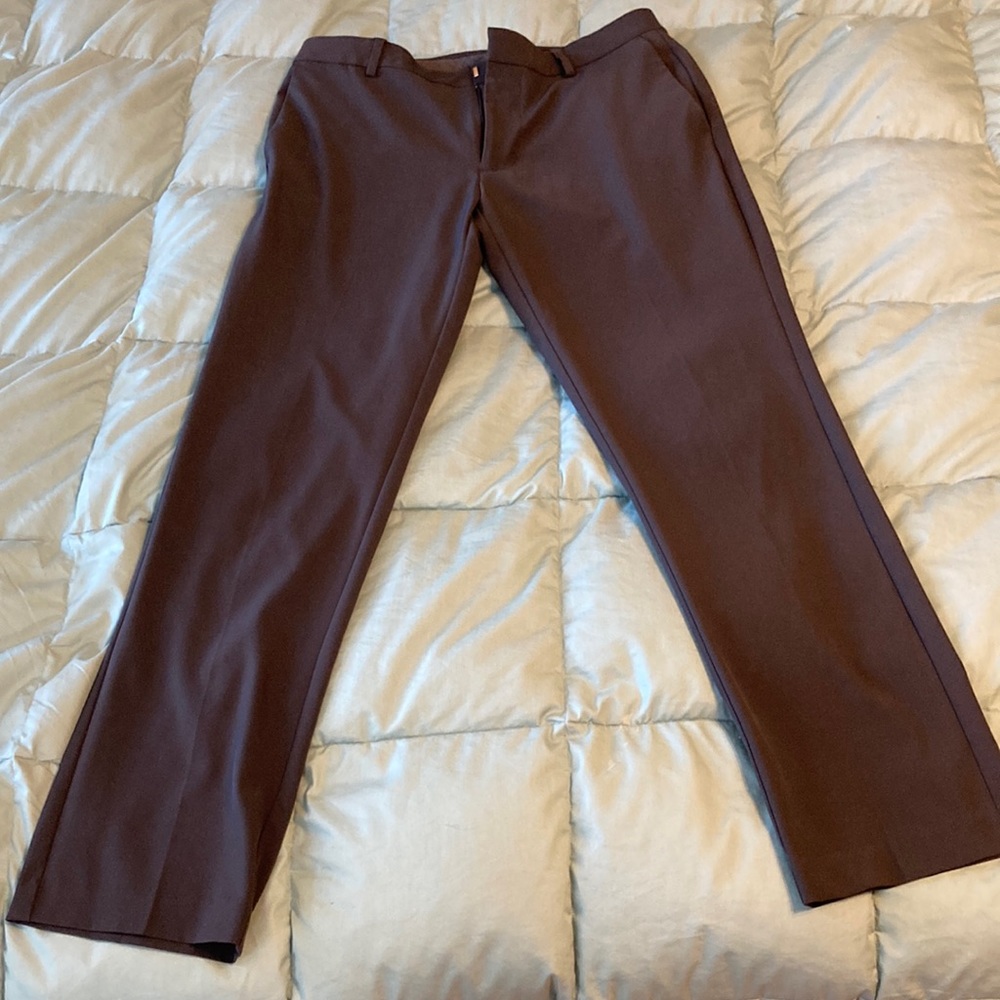 Van Heusen flat front no iron slim stretch dress pants 30x30 - 30% off bundles!